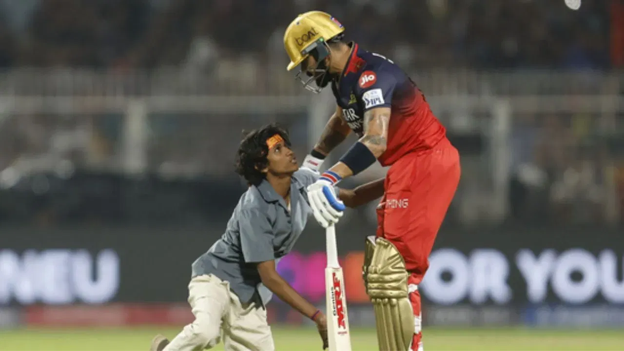 Virat Kohli S Fan Breaches Security